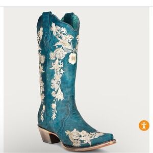 WOMEN'S WHITE FLORAL EMBROIDERY WITH CRYSTALS NAVY BLUE SNIP TOE COWBOY BOOT